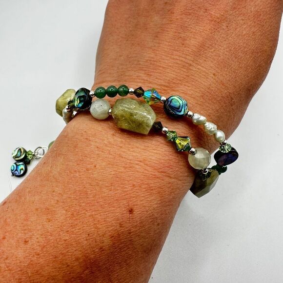 8" Tres Jolie double stranded, Pearl, Stone, abalone shell bracelet in 925! - Picture 7 of 13